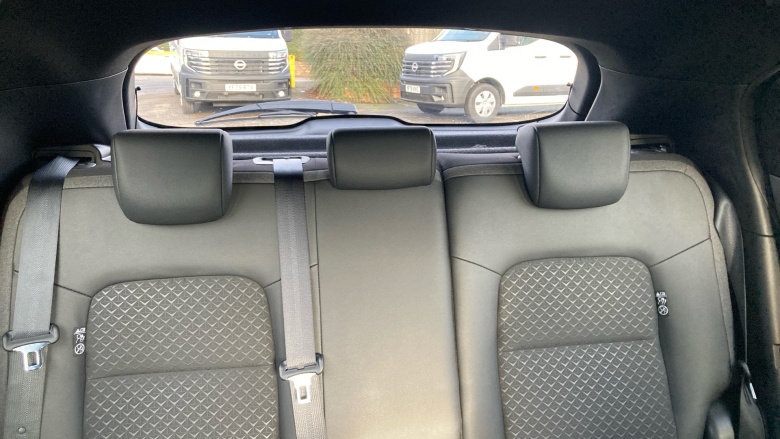 Nissan Juke 1.0 DiG-T N-Connecta 5dr Petrol Hatchback